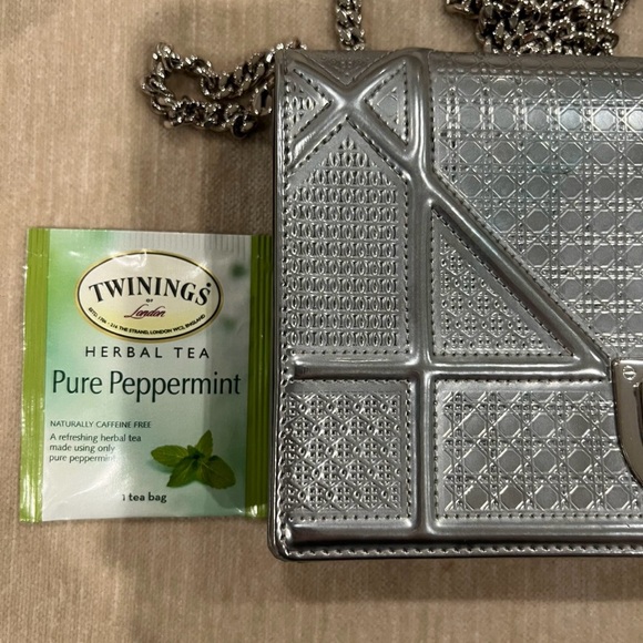 Dior wallet in chain - Picture 6 of 6